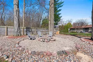 1810 Wood Ln, Green Bay, WI 54304 - Photo 18