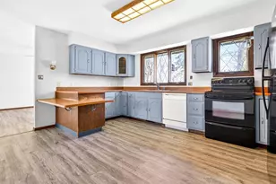 W7975 Treptow Ln, Eldorado, WI 54932 - Photo 8