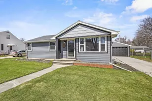 1204 Thorndale St, Green Bay, WI 54304 - Photo 2
