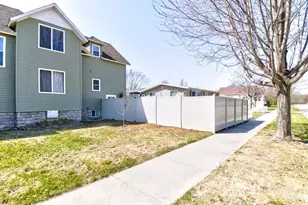 413 Park St, Marinette, WI 54143 - Photo 58