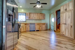 413 Park St, Marinette, WI 54143 - Photo 6