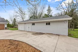 3415 Fairview Rd, Neenah, WI 54956 - Photo 42