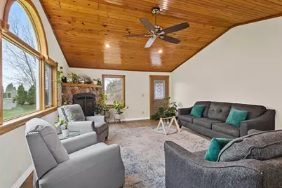 3415 Fairview Road, Neenah, WI 54956 - Photo 14