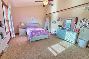 1213 Nature Trail Dr, Neenah, WI 54956 - Photo 28