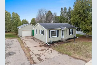 1705 30th Avenue, Menominee, MI 49858 - Photo 1