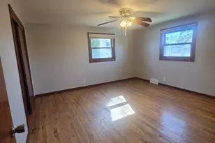 239 W Water St, Brillion, WI 54110 - Photo 16