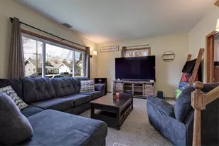 110 10th St, Clintonville, WI 54929 - Photo 8