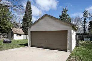 110 10th St, Clintonville, WI 54929 - Photo 2