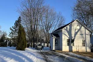 130 S Elm Ave, Gillett, WI 54124 - Photo 14