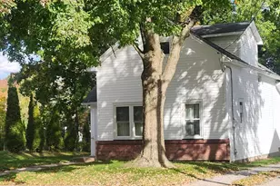 130 S Elm Ave, Gillett, WI 54124 - Photo 12