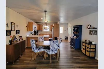 2125 Abbey Road, New London, WI 54961 - Photo 6
