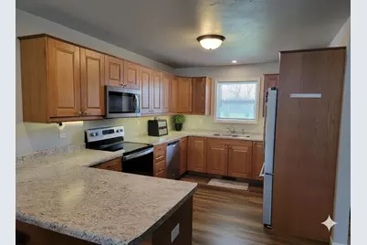 2125 Abbey Road, New London, WI 54961 - Photo 4