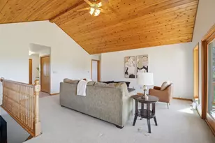 10013 Middle Rd, Manitowoc, WI 54220 - Photo 6