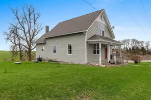 5774 Sth 29, Denmark, WI 54208 - Photo 2