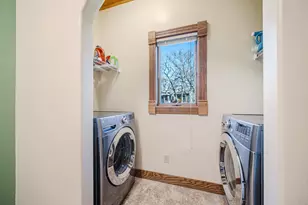 1840 Crown Dr, Oshkosh, WI 54904 - Photo 44