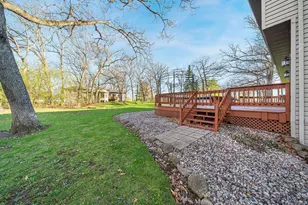 1840 Crown Dr, Oshkosh, WI 54904 - Photo 8