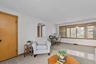 319 Spruce St, Appleton, WI 54914 - Photo 12