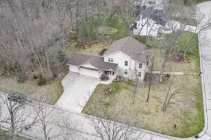 660 Sunset Dr, Waupaca, WI 54981 - Photo 2