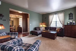 660 Sunset Dr, Waupaca, WI 54981 - Photo 8