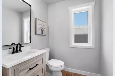N8871 Killarney Way, Menasha, WI 54952 - Photo 24