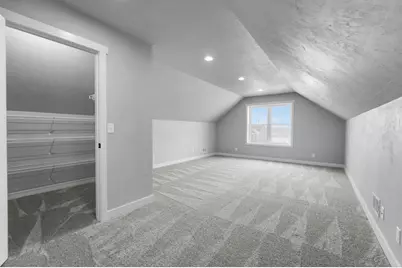 N8871 Killarney Way, Menasha, WI 54952 - Photo 32