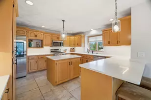 118 Shalimar Ct, Combined Locks, WI 54113 - Photo 10
