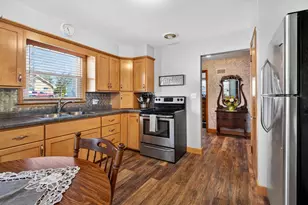 704 W Wisconsin Ave, Kaukauna, WI 54130 - Photo 10