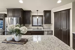 3007 Gardenia Dr, Little Chute, WI 54140 - Photo 10