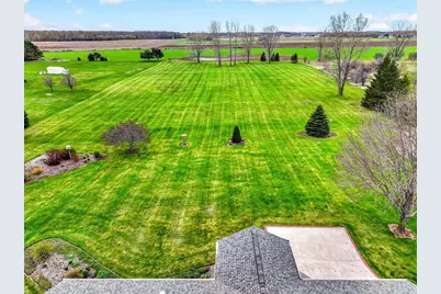 4665 Edgewood Drive, Appleton, WI 54913 - Photo 10