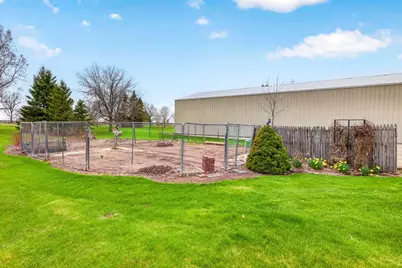 4665 Edgewood Drive, Appleton, WI 54913 - Photo 6