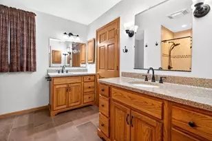 4665 Edgewood Dr, Appleton, WI 54913 - Photo 34
