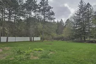 N2621 Woodland Cir, Waupaca, WI 54981 - Photo 10