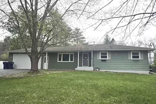 N2621 Woodland Cir, Waupaca, WI 54981 - Photo 2