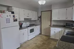 N2621 Woodland Cir, Waupaca, WI 54981 - Photo 14