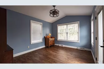 564 Hart Court, Waupaca, WI 54981 - Photo 10