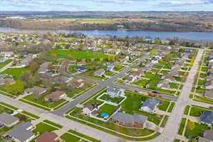 407 Waterview Rd, De Pere, WI 54115 - Photo 56