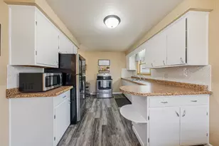 168 Grant St, Kaukauna, WI 54130 - Photo 10