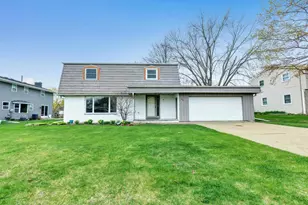 426 Custer Ct, Green Bay, WI 54301 - Photo 1