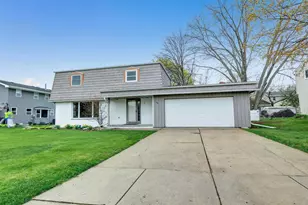 426 Custer Ct, Green Bay, WI 54301 - Photo 32
