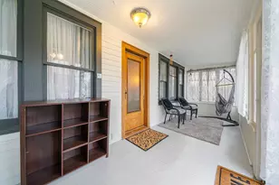 715 N Harriman St, Appleton, WI 54911 - Photo 2