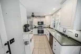715 N Harriman St, Appleton, WI 54911 - Photo 16