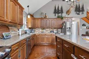 W10556 Fox Ln, Crivitz, WI 54114 - Photo 8