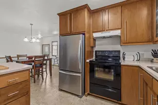 1160 Harold Dr, Menasha, WI 54952 - Photo 4