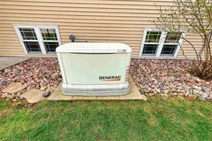 90 Rolling Green Cir, Oshkosh, WI 54904 - Photo 40