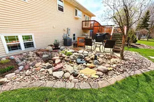 90 Rolling Green Cir, Oshkosh, WI 54904 - Photo 36
