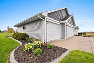 3154 Green Meadow Dr, De Pere, WI 54115 - Photo 50