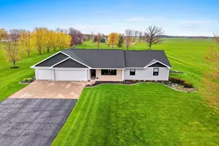 3154 Green Meadow Dr, De Pere, WI 54115 - Photo 46