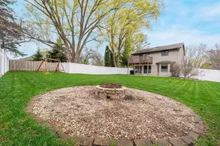 1820 Sugar Pl, De Pere, WI 54115 - Photo 4
