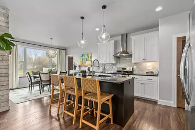 W6681 Charleen Lane, Greenville, WI 54942 - Photo 6