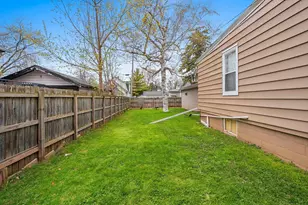 806 11th Ave, Green Bay, WI 54304 - Photo 36